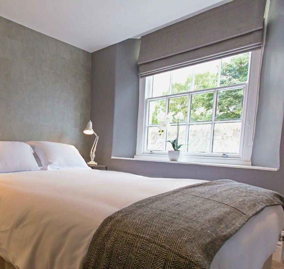 Mill Street Pub & Kitchen Bed & Breakfast Окем Екстериор снимка
